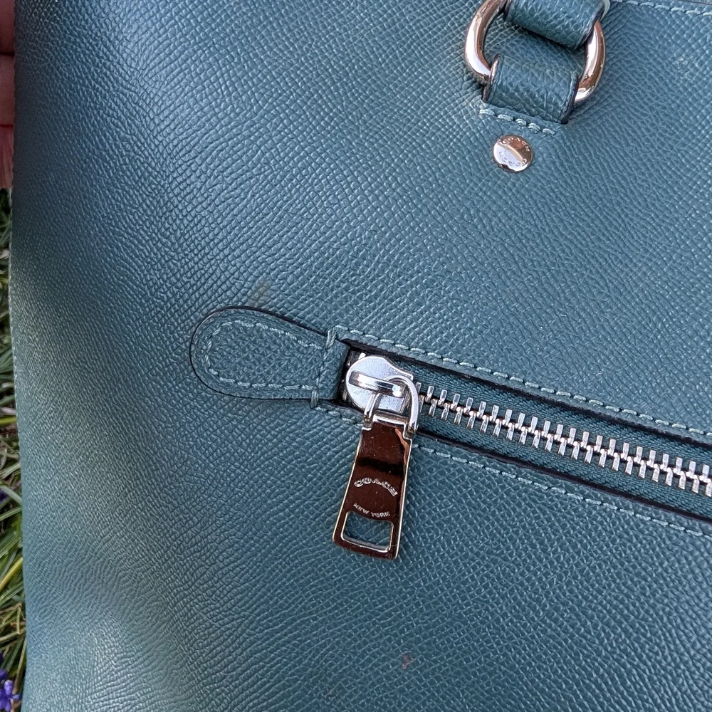 🥰EUC Coach #79608 Zip Top Teal Saffiano Leather Oversized Shoulder Tote Bag - Picture 3 of 16